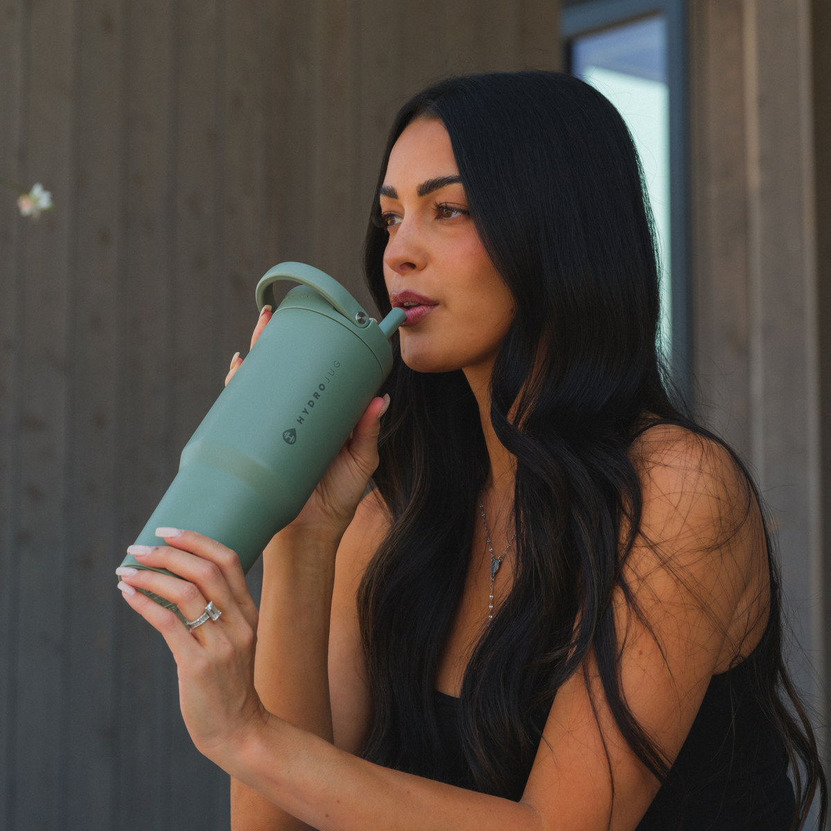 Sport 32oz - COURTYARD